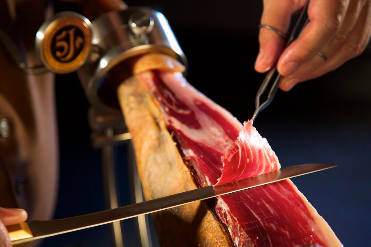 Cinco Jotas: les incroyables saveurs du jamon Iberique