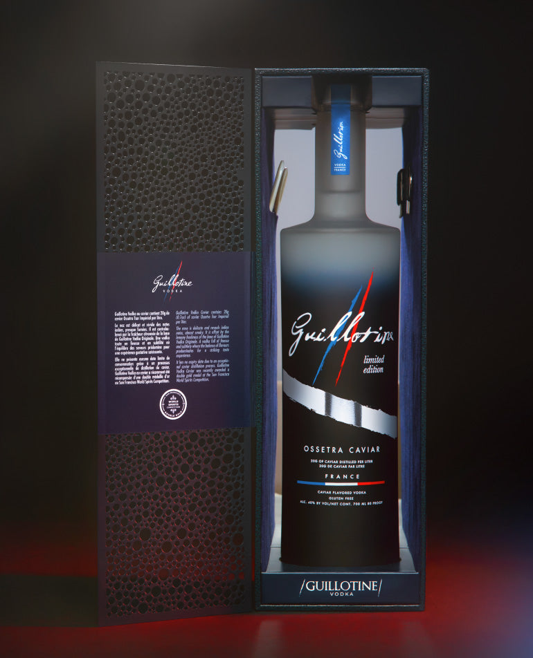 Vodka Guillotine au caviar Ossetra 40%, en coffret caviar avec des cuillères en nacre